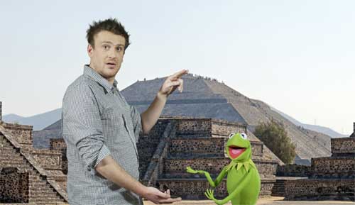 Kermit the Frog and Jason Segel visit ancient ruins of Mexico
